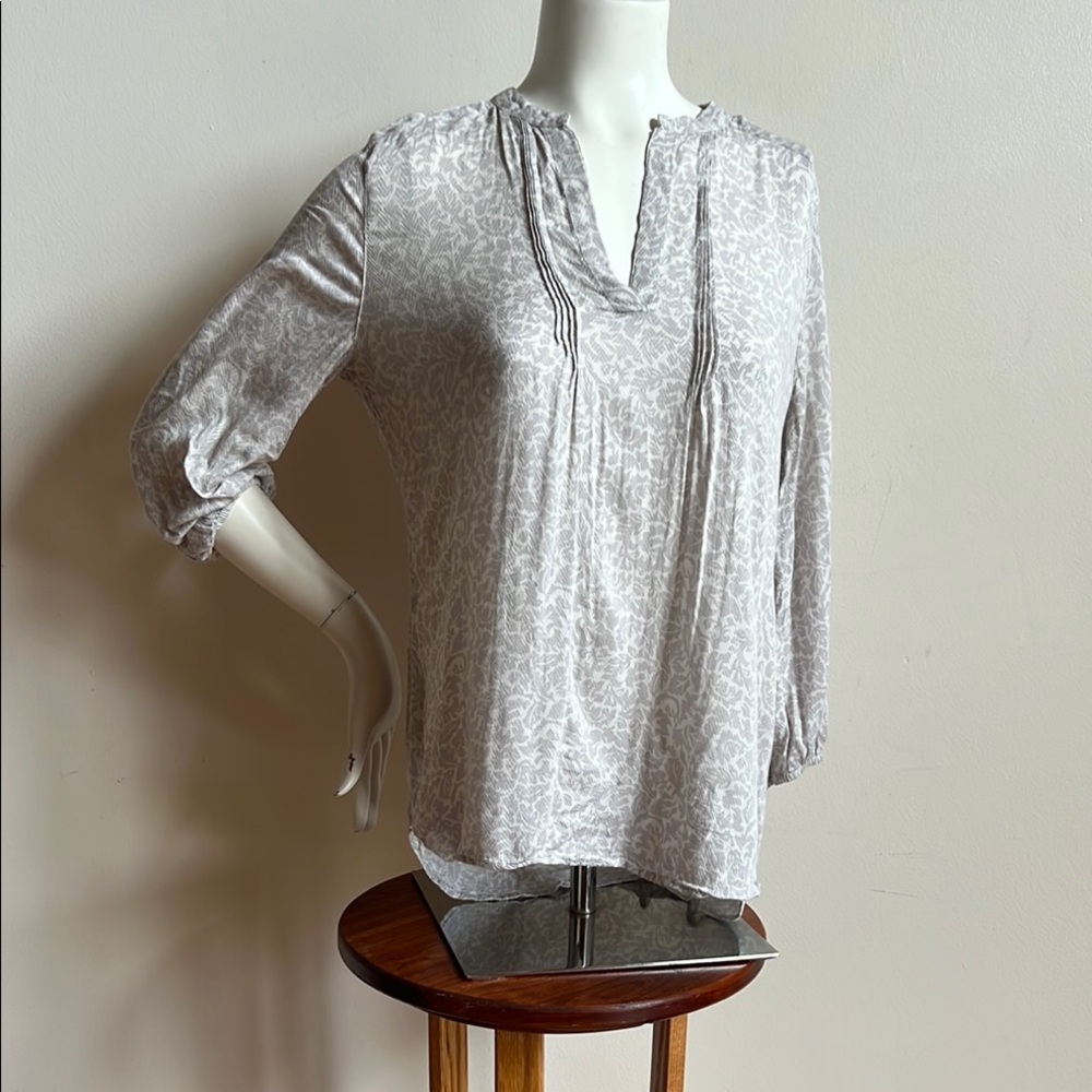 Caslon Blue and White Relaxed 3/4 Sleeve Blouse